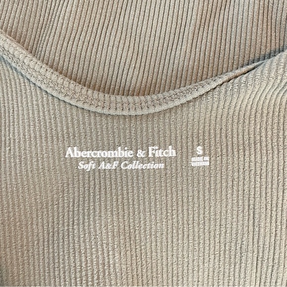 Abercrombie Seamless Rib Fabric Scoopneck Bodysuit Green Small - Picture 11 of 11